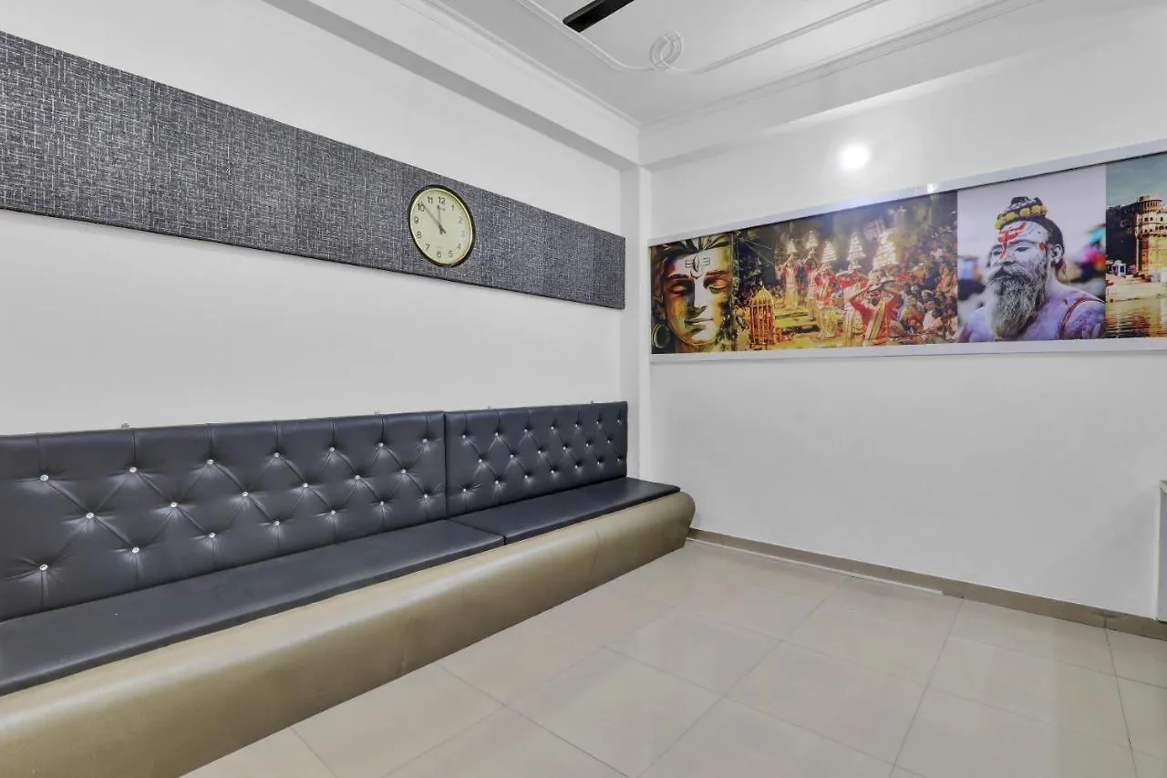 Oyo 82070 Rudra Guest House 바라나시 호텔
