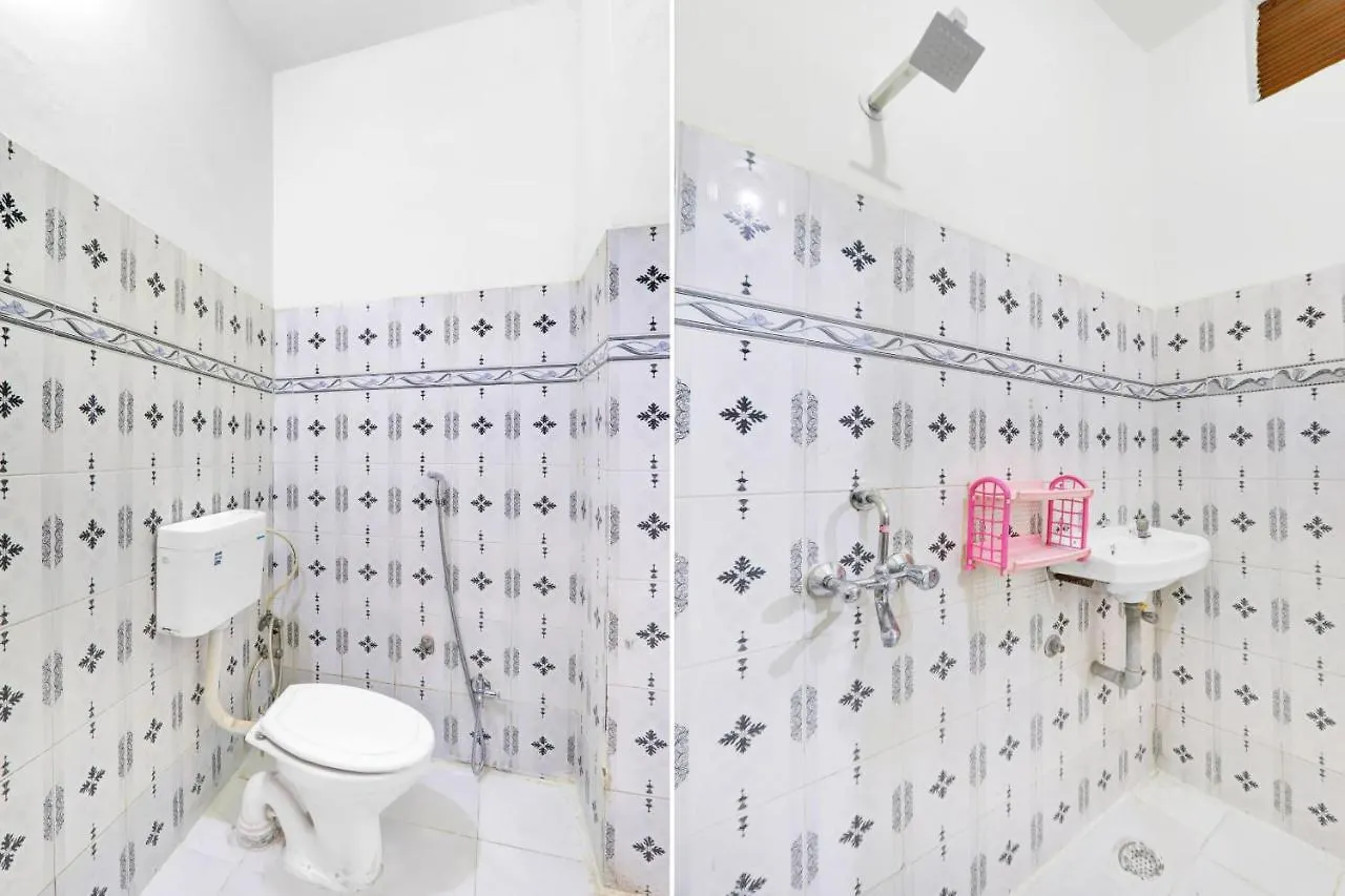 Oyo 82070 Rudra Guest House 바라나시 3*,